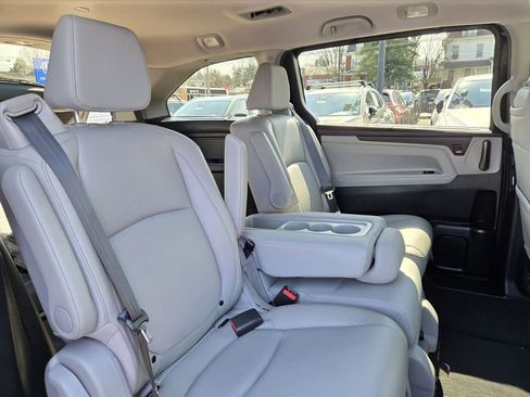 Certified 2022 Honda Odyssey Touring image 15