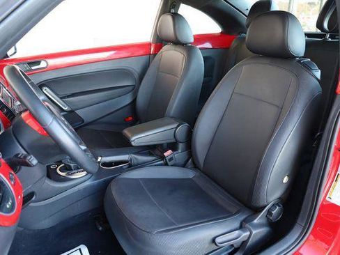 Used 2014 Volkswagen Beetle 1.8T FWD image 16