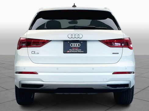 Used 2022 Audi Q3 2.0T Premium w/ Convenience Package image 5