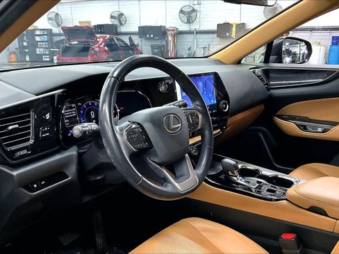 Used 2024 Lexus NX 250 FWD image 17