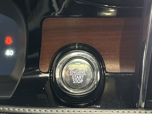 Used 2021 Lincoln Corsair Reserve w/ Equipment Group 201A image 33