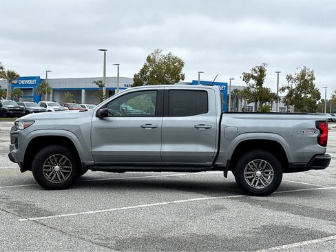 Used 2023 Chevrolet Colorado LT w/ LT Convenience Package II image 25