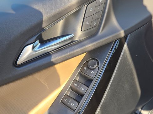 New 2026 Chevrolet Equinox ACTIV image 21