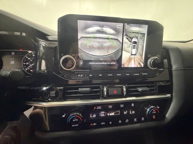 Used 2025 Nissan Pathfinder SL w/ SL Premium Package AWD/4WD image 18