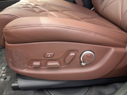 New 2025 Genesis GV80 3.5T Prestige image 22