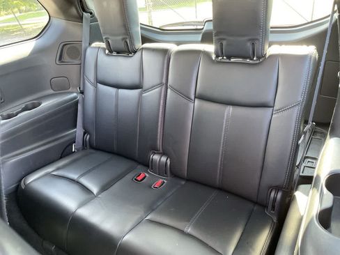Used 2017 Nissan Pathfinder SL w/ SL Premium Package AWD/4WD image 19