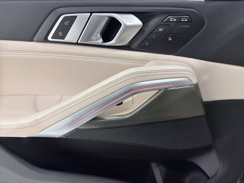 Certified 2023 BMW X6 xDrive40i w/ Executive Package image 11