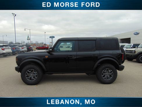 New 2025 Ford Bronco Badlands image 2