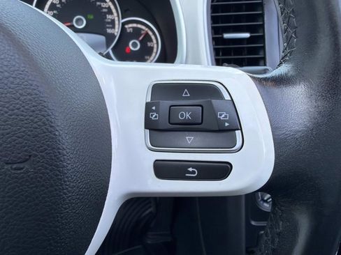 Used 2014 Volkswagen Beetle 2.5 FWD image 22