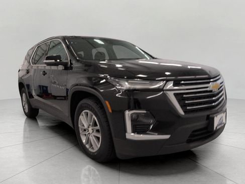 Used 2023 Chevrolet Traverse LT w/ LPO, Floor Liner Package AWD/4WD image 1