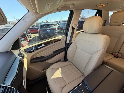 Used 2019 Mercedes-Benz GLE 400 4MATIC w/ Premium 1 Package image 21