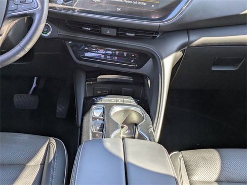 Used 2023 Buick Envision Essence image 19