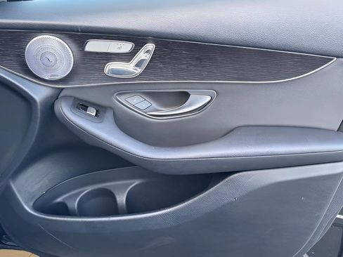 Used 2021 Mercedes-Benz GLC 300 4MATIC image 30