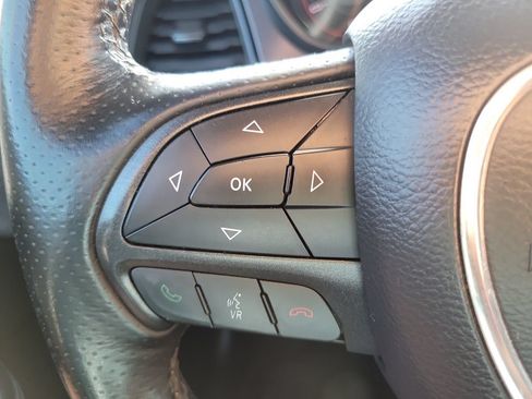 Used 2016 Dodge Challenger SXT Plus RWD image 28