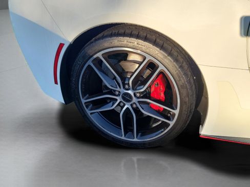 Used 2015 Chevrolet Corvette Stingray Coupe w/ 3LT Preferred Equipment Group image 15