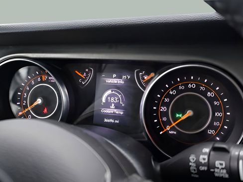 Used 2022 Jeep Wrangler Unlimited Sport image 15