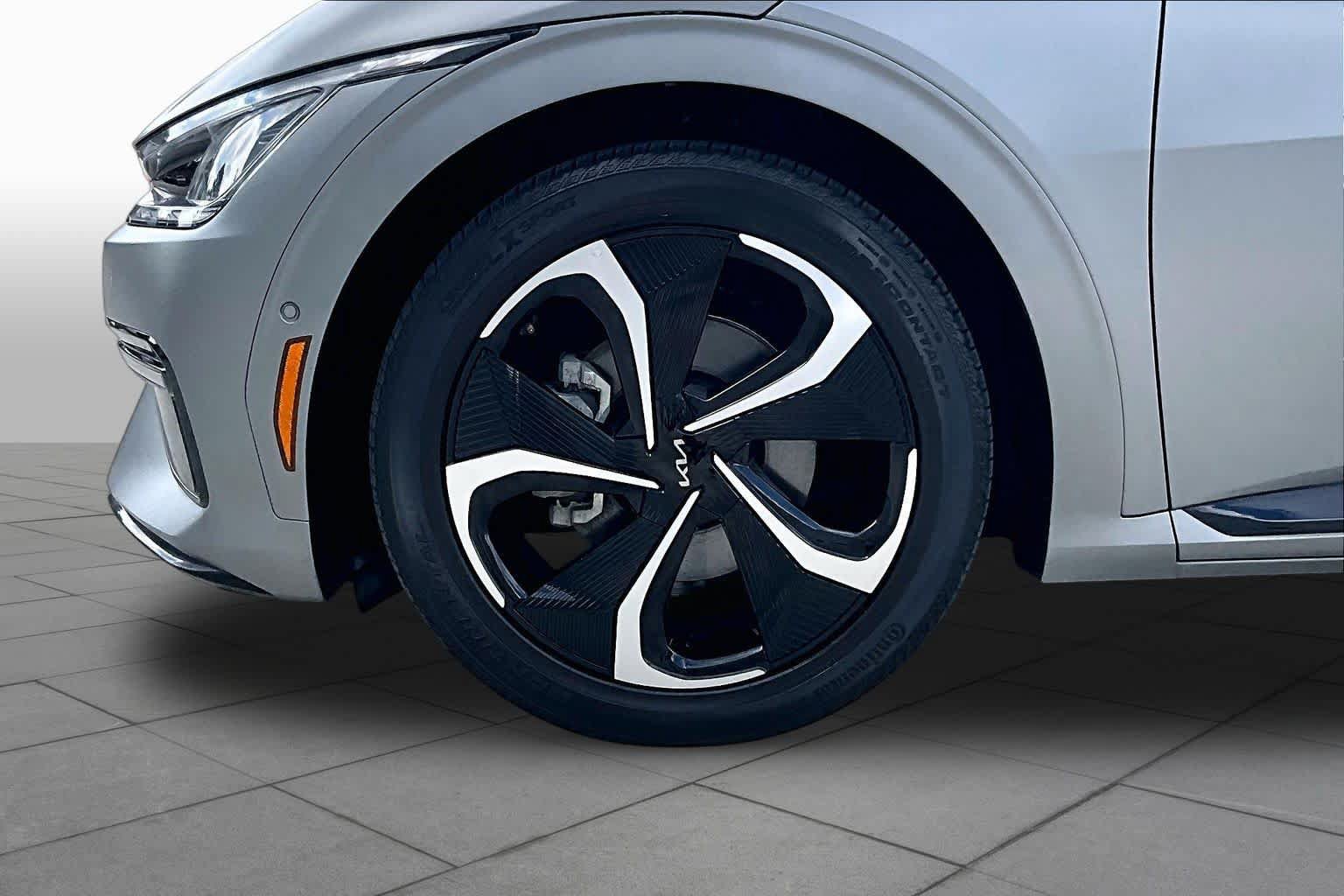 Certified 2023 Kia EV6 GT-Line w/ GT-Line White Seat Package AWD/4WD image 9