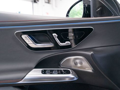 Used 2026 Mercedes-Benz E 53 AMG e 4MATIC Sedan image 30