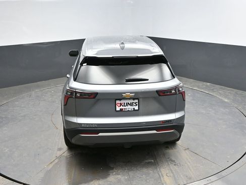 Used 2025 Chevrolet Equinox LT image 28