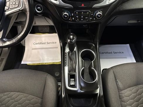 Used 2019 Chevrolet Equinox LT AWD/4WD image 17