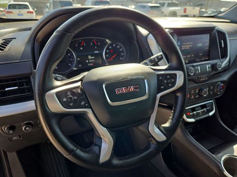 Used 2024 GMC Terrain SLT FWD image 17
