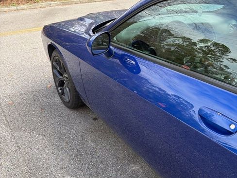 Used 2019 Dodge Challenger SXT w/ Blacktop Package image 14