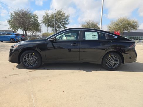 New 2026 Nissan Sentra SV FWD image 5