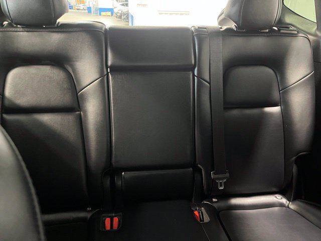 Used 2024 Tesla Model Y Long Range AWD/4WD image 12