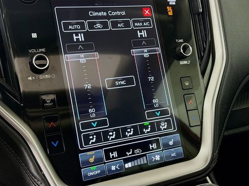 Used 2025 Subaru Outback Premium image 16