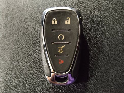 Used 2021 Chevrolet Equinox LT FWD image 32
