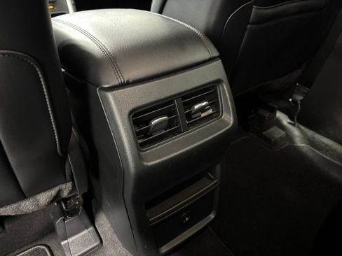 Used 2024 Ford Edge SEL AWD/4WD image 44