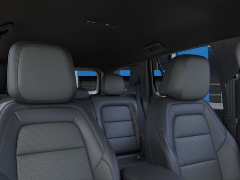 New 2026 Chevrolet Equinox LT w/ Convenience Package II FWD image 24