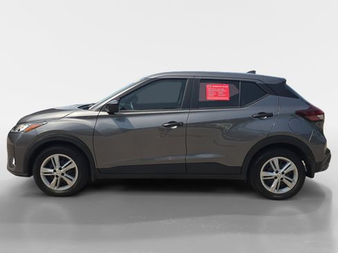 Certified 2025 Nissan Kicks Play S FWD image 2