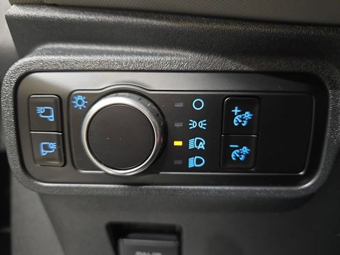 Used 2023 Ford Bronco Badlands image 26