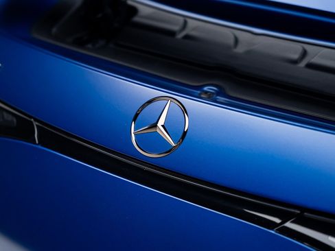 Used 2024 Mercedes-Benz AMG GT 63 image 32