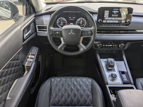 Used 2024 Mitsubishi Outlander SEL FWD image 20