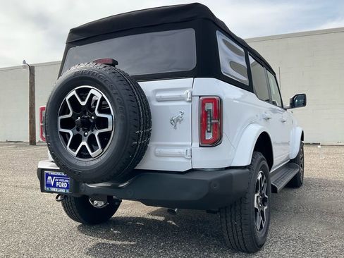 New 2025 Ford Bronco Outer Banks image 84