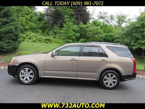 Used 2006 Cadillac SRX V8 image 2