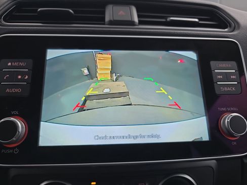 Used 2024 Nissan Leaf S image 22