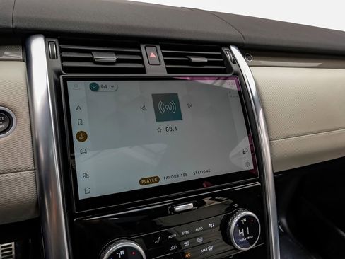 Used 2021 Land Rover Discovery HSE R-Dynamic image 27