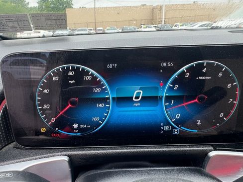 Certified 2022 Mercedes-Benz GLB 250 4MATIC image 13