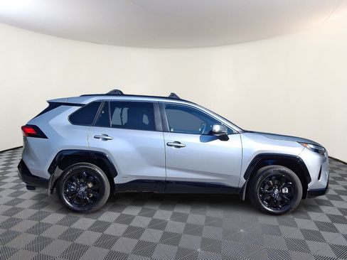 Used 2025 Toyota RAV4 SE AWD/4WD image 7