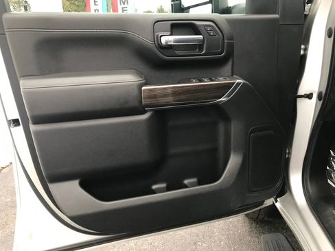 Used 2020 Chevrolet Silverado 2500 LT w/ Fleet Comfort Package image 11