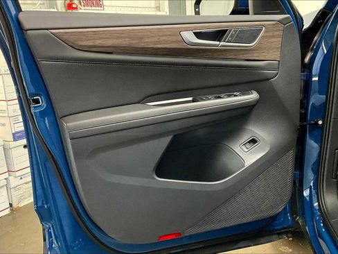 New 2025 Volkswagen Atlas SEL image 23