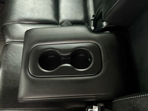 Used 2016 Honda Pilot Touring image 25