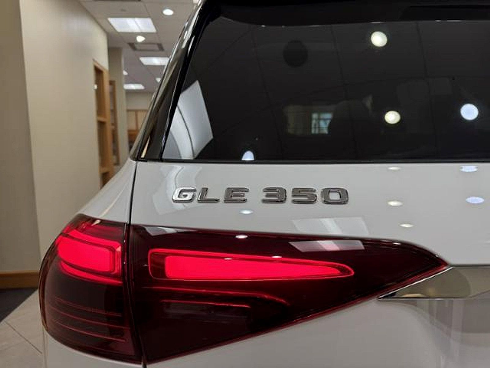 Used 2026 Mercedes-Benz GLE 350 4MATIC image 6