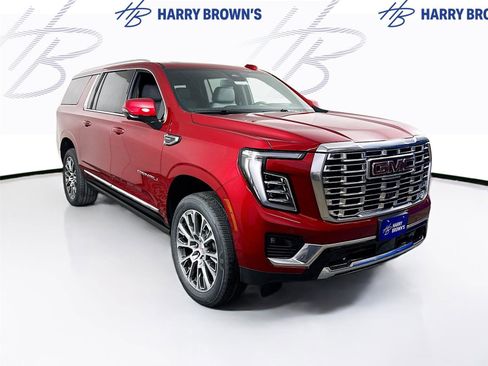 New 2026 GMC Yukon XL Denali w/ Sun & Power Step Package AWD/4WD image 29