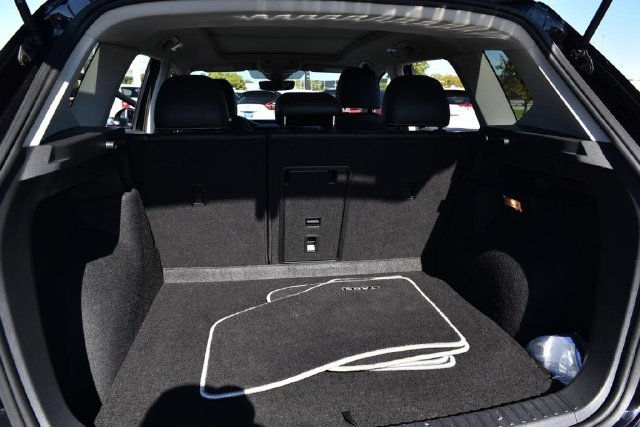 Certified 2023 Volkswagen Taos SE w/ Panoramic Sunroof Package AWD/4WD image 25