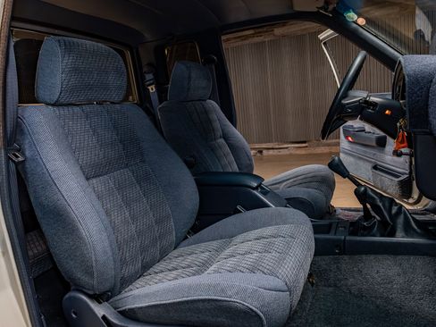 Used 1991 Toyota Pickup SR5 image 19
