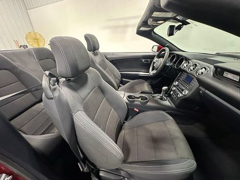 Used 2015 Ford Mustang Convertible w/ Equipment Group 051A RWD image 43